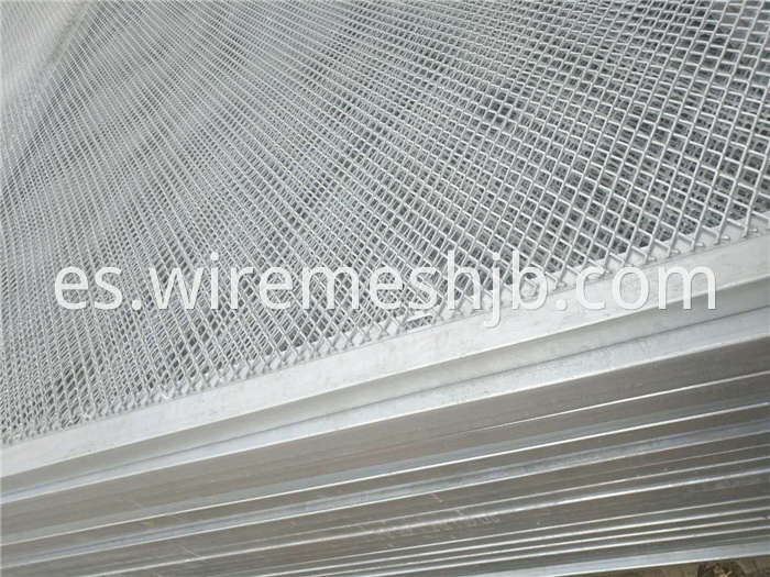 Expanded Metal Mesh Fence